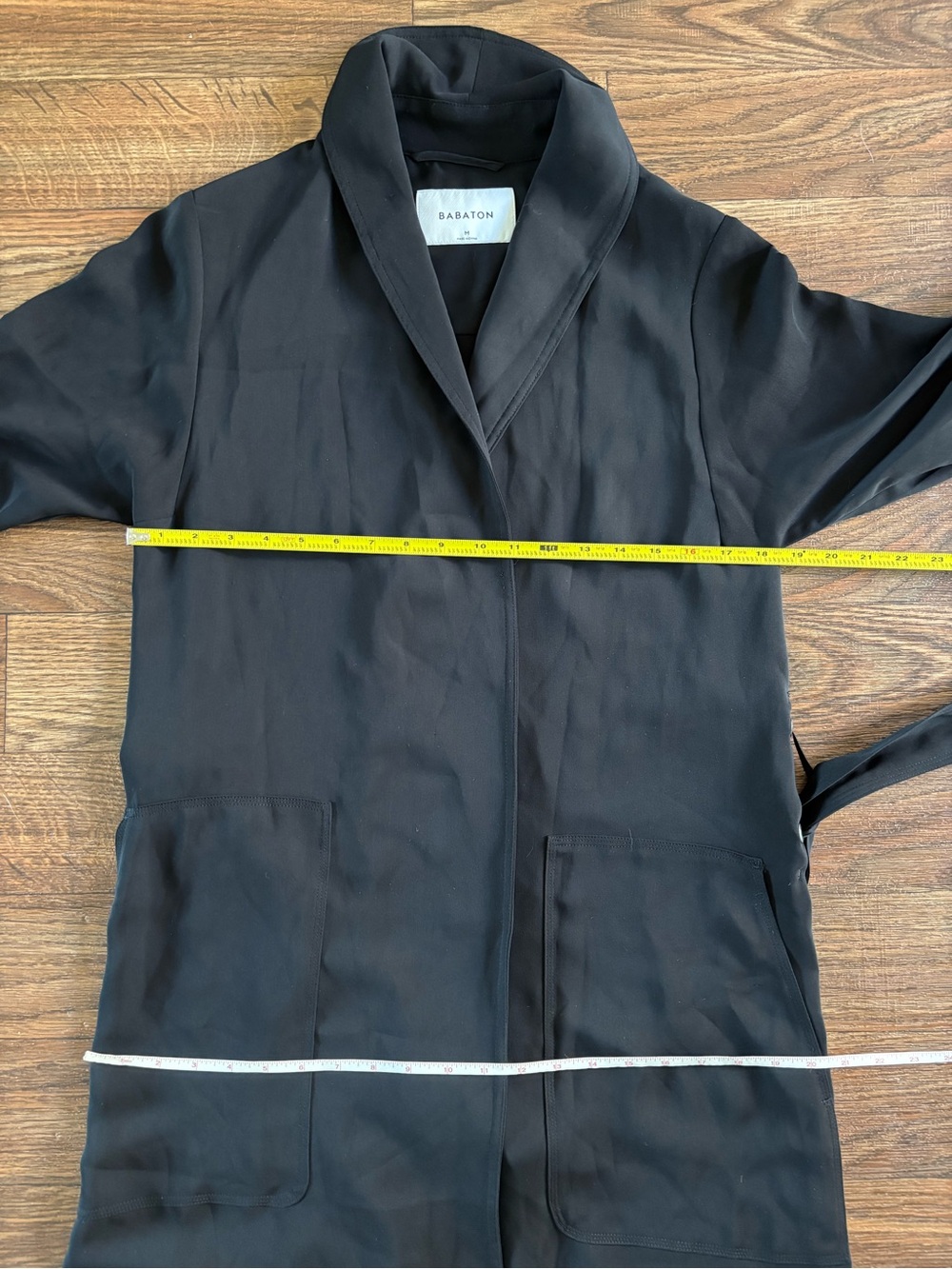 Aritzia Babaton Kahlo Long Robe Matte Satin Duster Jacket Black Medium - Picture 11 of 16